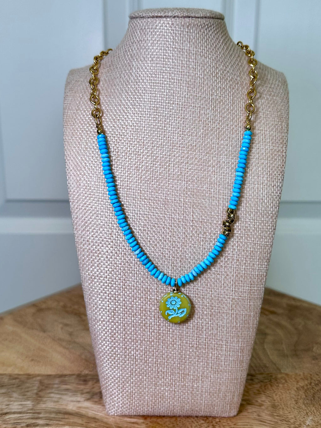Sunwashed Daisy Medallion Necklace