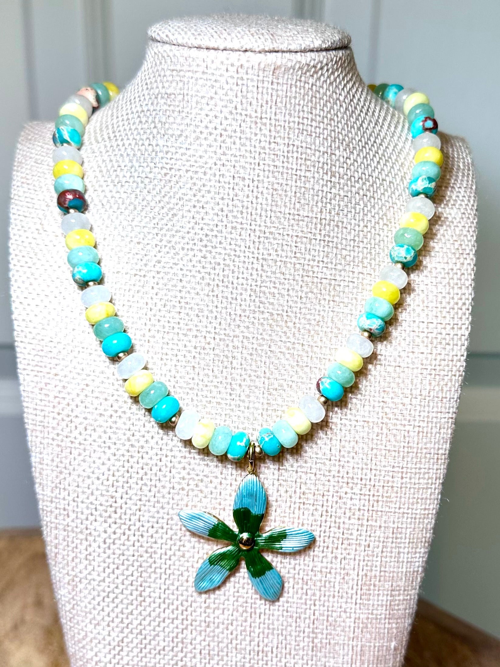 Daisy Tide Necklace