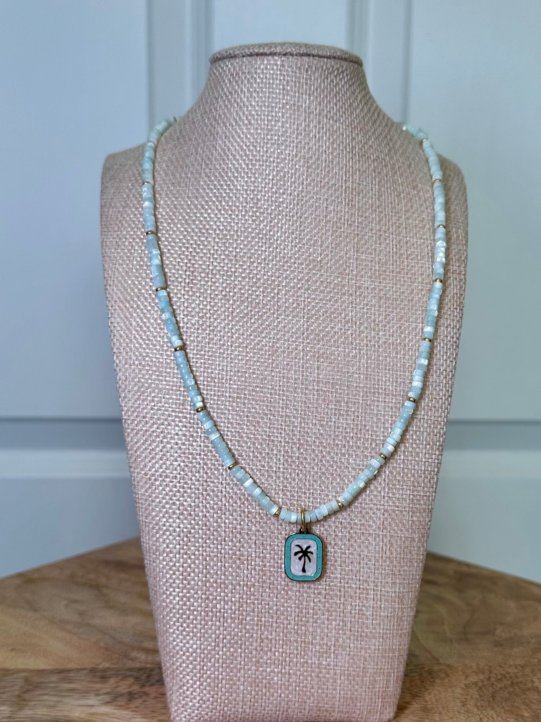 Costal Calm Palm Necklace